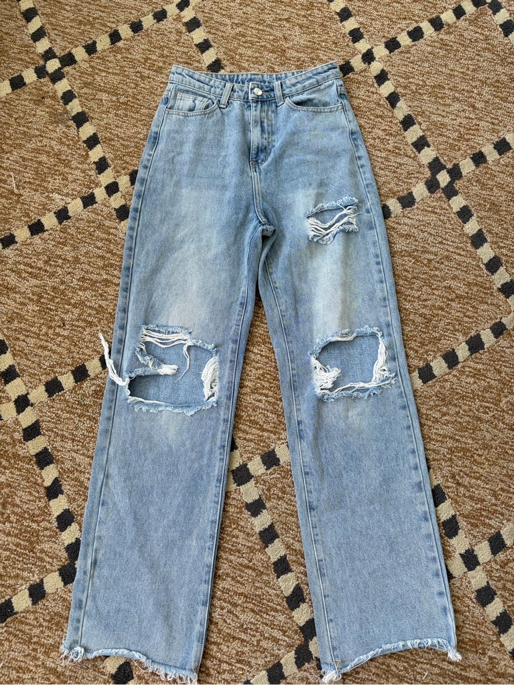 SHEIN Light Blue Distressed Straight Leg Jeans